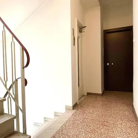 Apartment Lk -a- Metro Larissis 6' Walk -