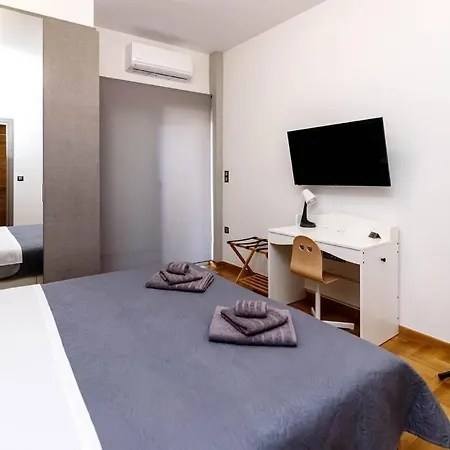 Apartment Lk -a- Metro Larissis 6' Walk - *